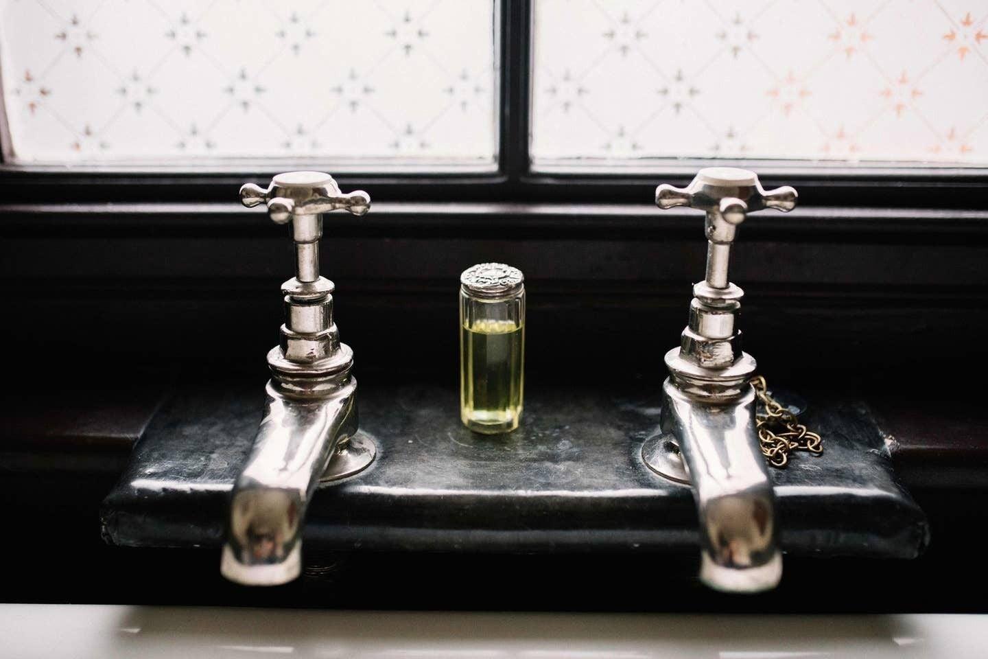 St Benedict - Victorian Bed And Breakfast Hastings Bagian luar foto