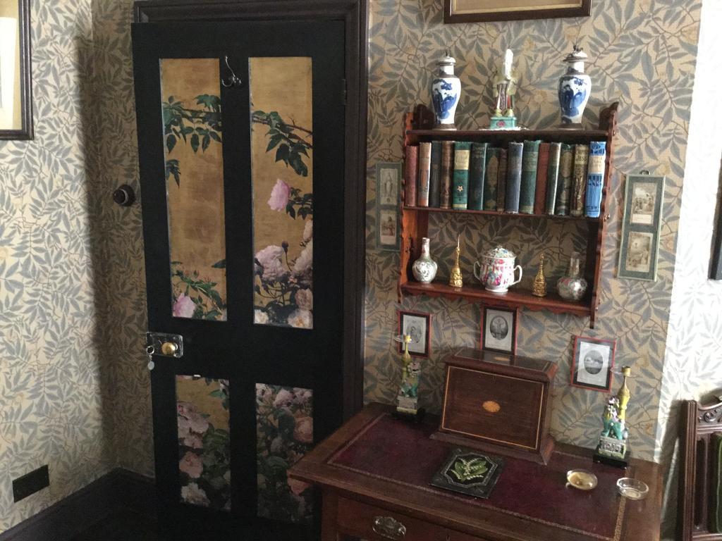 St Benedict - Victorian Bed And Breakfast Hastings Ruang foto